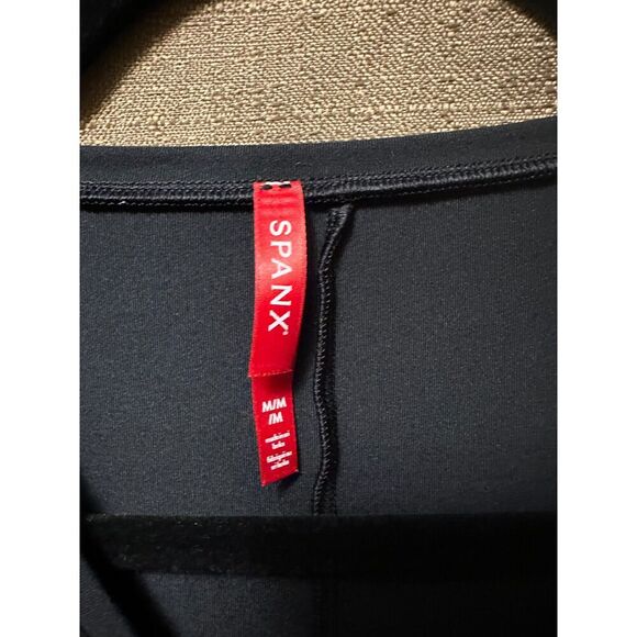 NWT Spanx Suit Yourself Long Sleeve Thong Bodysuit Classic Black Size Medium - Picture 5 of 6